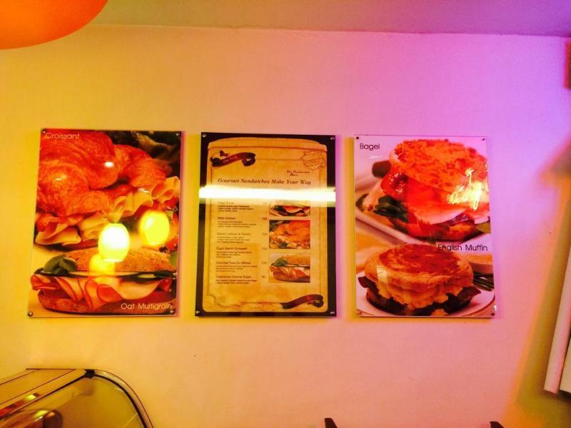 Enjoy'S Beach House & Cafe' Ban Karon المظهر الخارجي الصورة