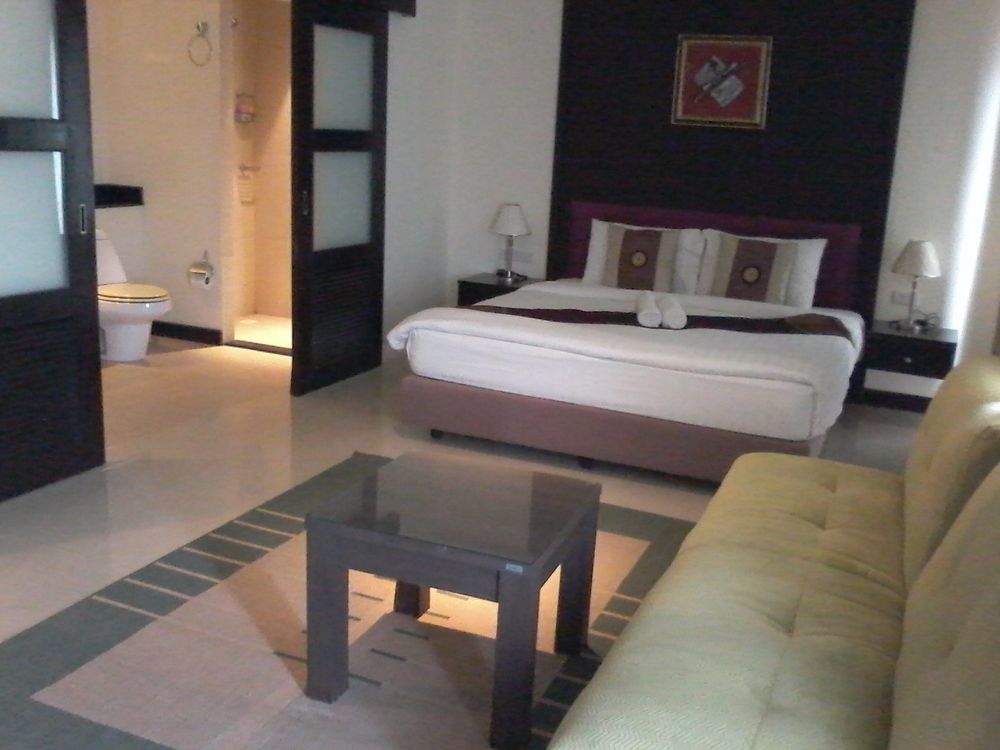 Enjoy'S Beach House & Cafe' Ban Karon المظهر الخارجي الصورة