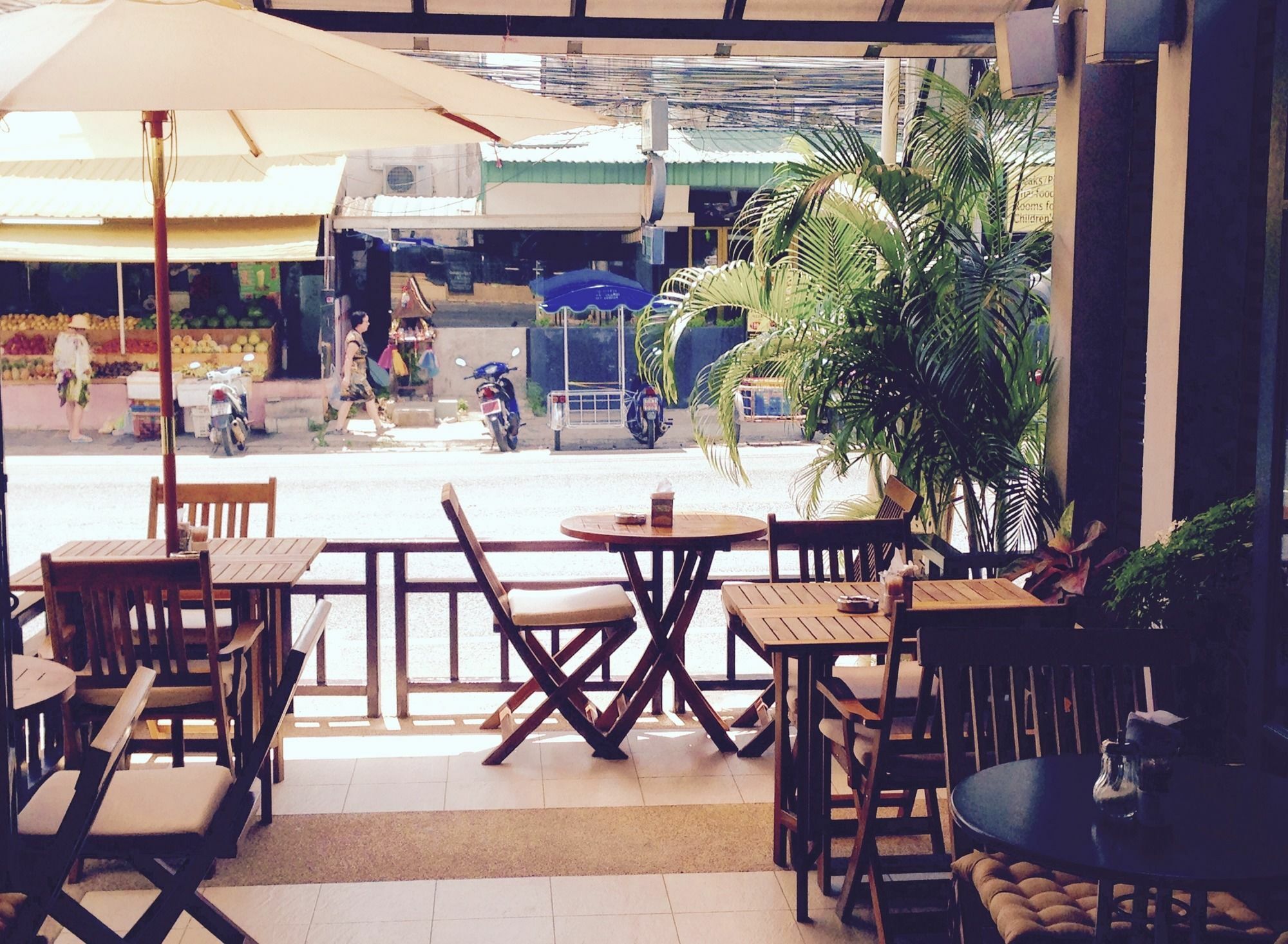 Enjoy'S Beach House & Cafe' Ban Karon المظهر الخارجي الصورة