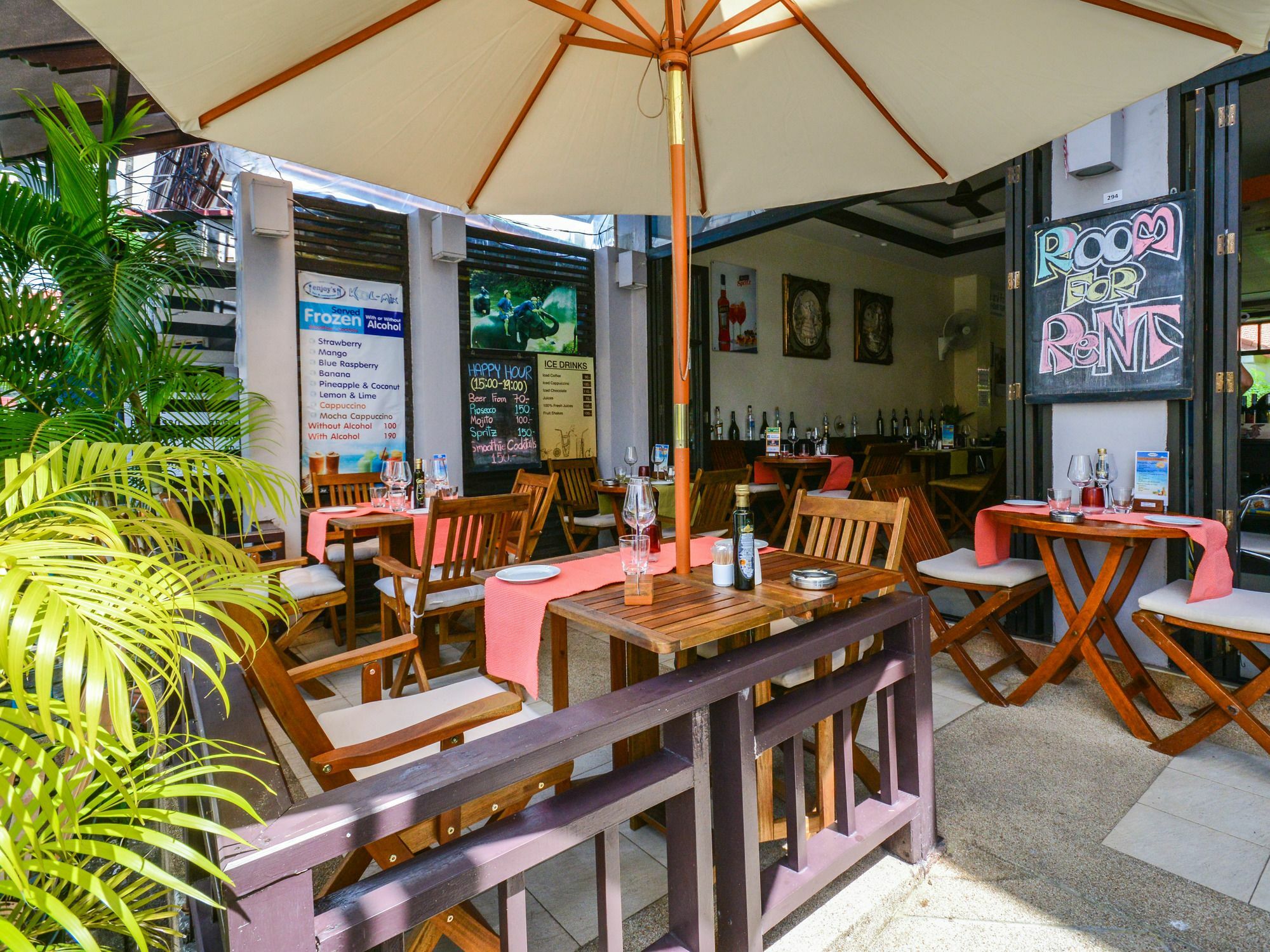 Enjoy'S Beach House & Cafe' Ban Karon المظهر الخارجي الصورة