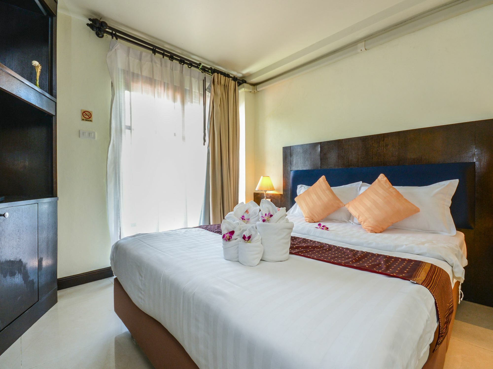 Enjoy'S Beach House & Cafe' Ban Karon المظهر الخارجي الصورة